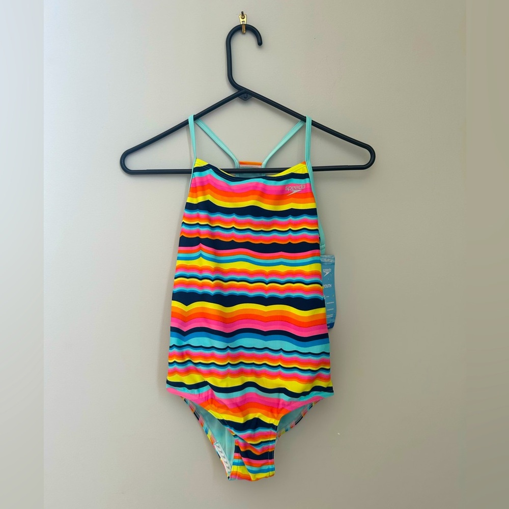 Speedo one piece swimsuit NEW CONDITION W/TAGS,PROTECTIVE LINER